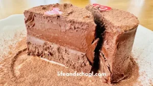 The Best Chocolate Cake (1)